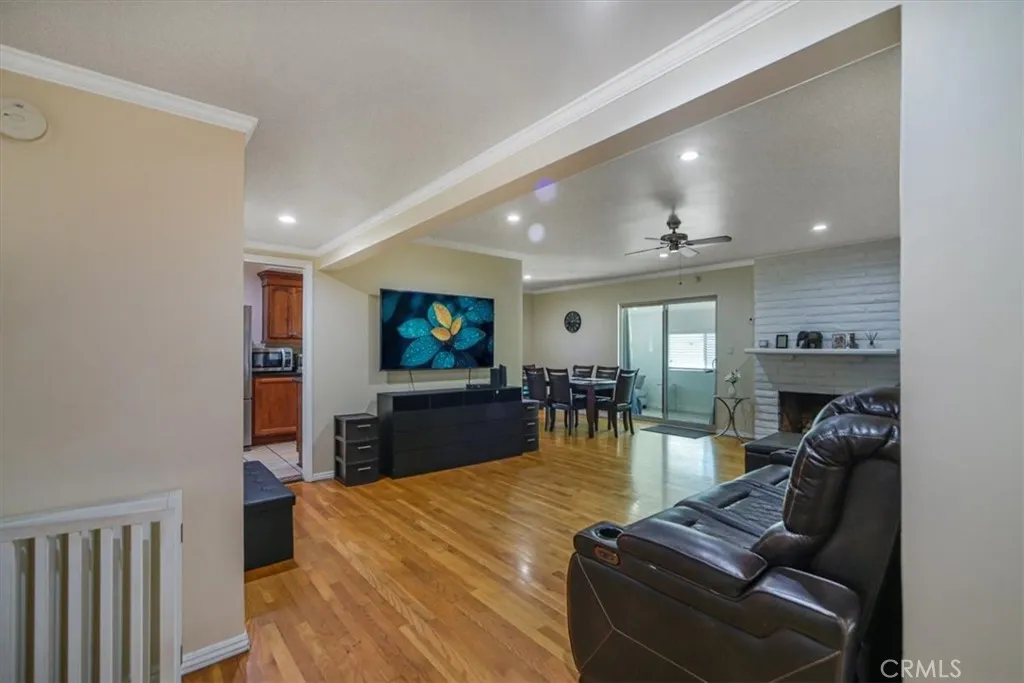 13130 Schoenborn Street, Sun Valley, California 91352 home-pic-3