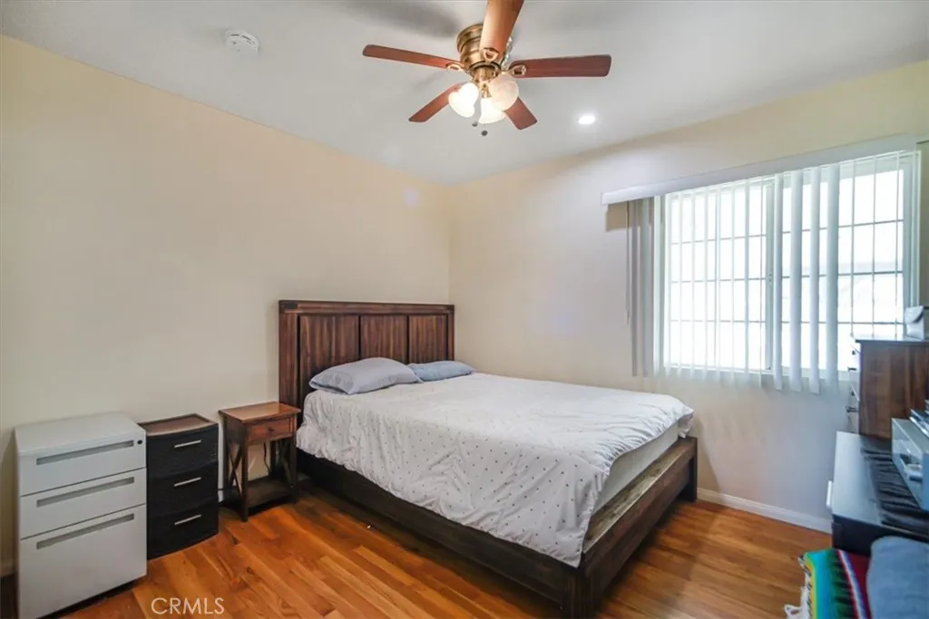 13130 Schoenborn Street, Sun Valley, California 91352 home-pic-18