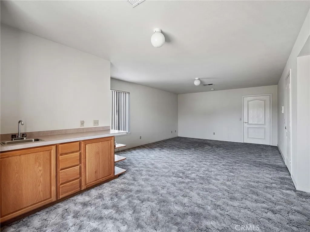 26463 Gem Ct, Helendale, California 92342 home-pic-35