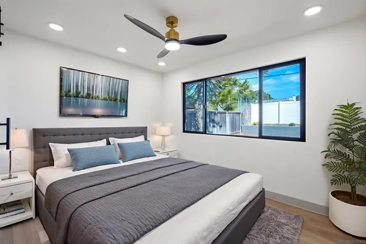 4089 Mount Everest, San Diego, California 92111