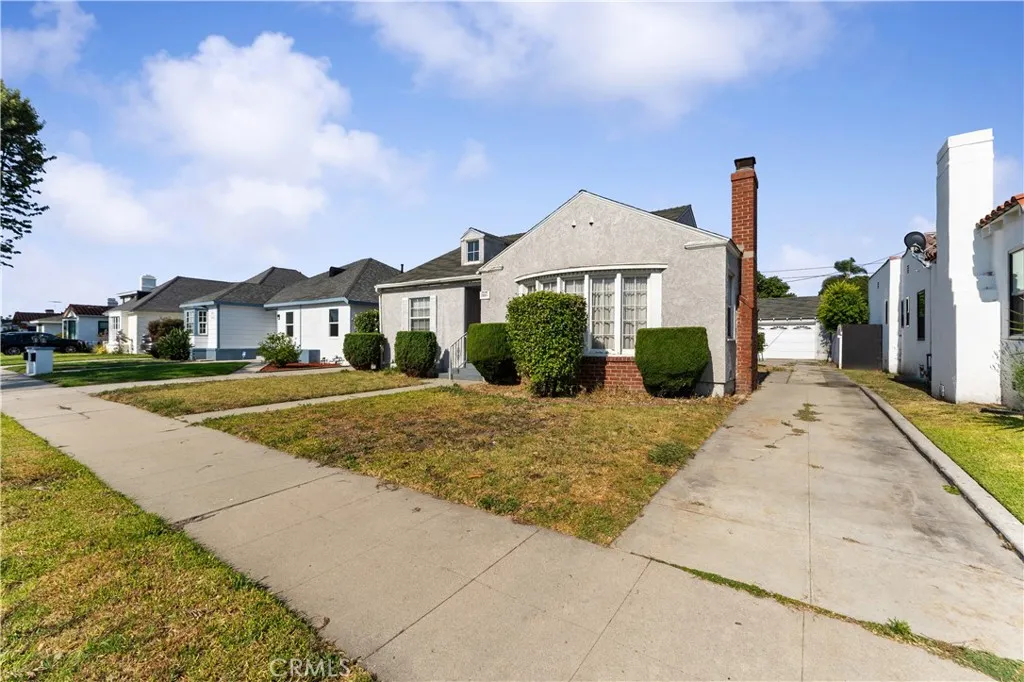 3880 Olmsted Avenue, Los Angeles, California 90008 home-pic-14