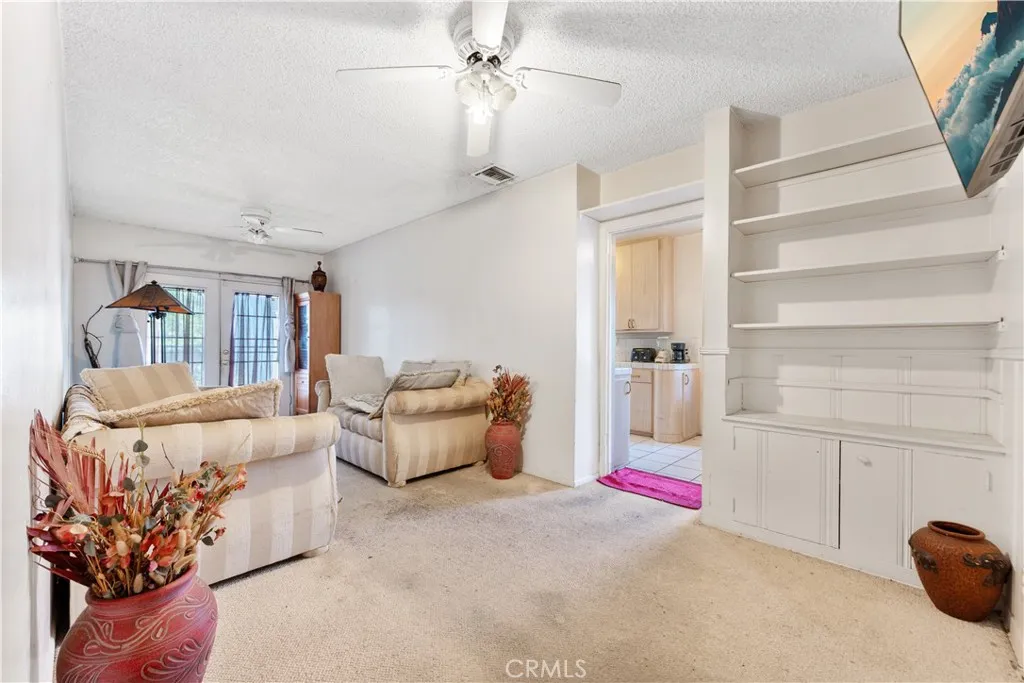 3880 Olmsted Avenue, Los Angeles, California 90008 home-pic-8