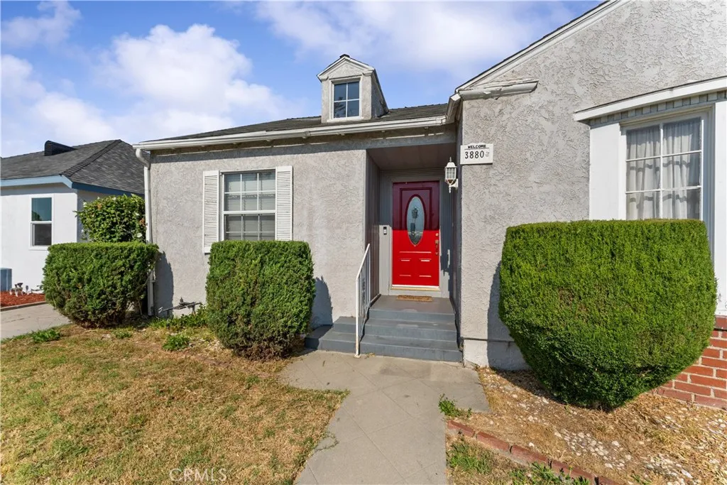 3880 Olmsted Avenue, Los Angeles, California 90008 home-pic-0