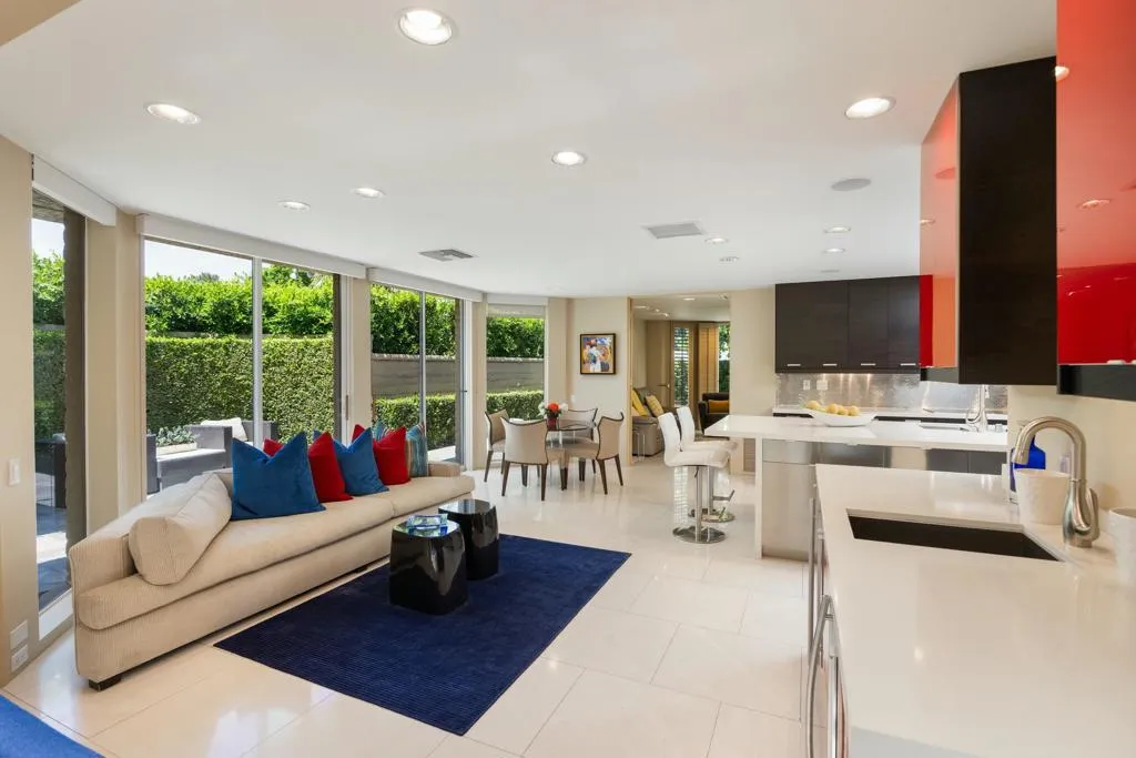 21 Mayfair Drive, Rancho Mirage, California 92270 home-pic-16