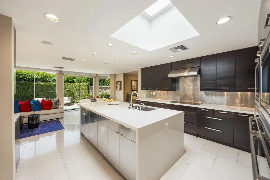 21 Mayfair Drive, Rancho Mirage, California 92270 home-pic-8