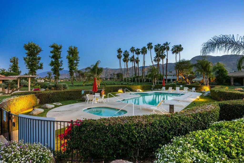 21 Mayfair Drive, Rancho Mirage, California 92270 home-pic-2