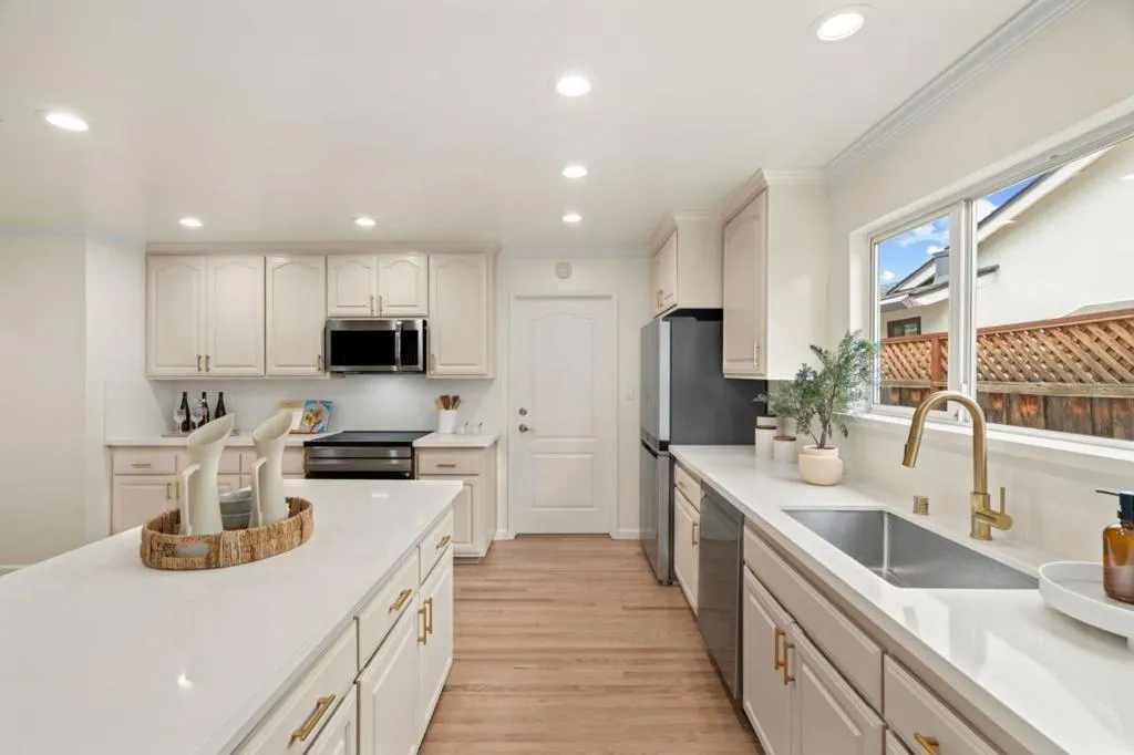 5177 Englewood Drive, San Jose, California 95129 home-pic-10