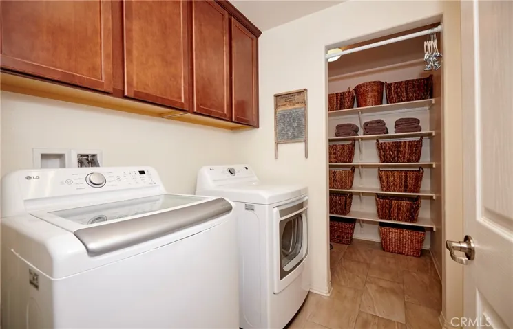 4049 Running Oak Lane, San Bernardino, California 92407
