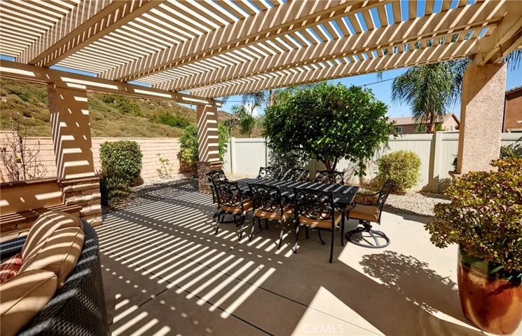 4049 Running Oak Lane, San Bernardino, California 92407