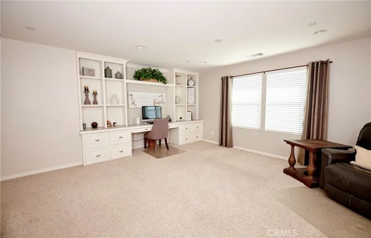 4049 Running Oak Lane, San Bernardino, California 92407