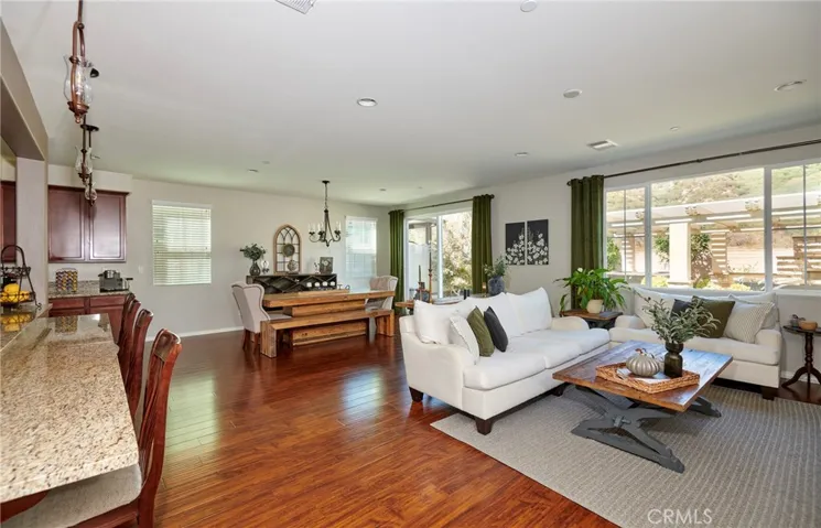 4049 Running Oak Lane, San Bernardino, California 92407