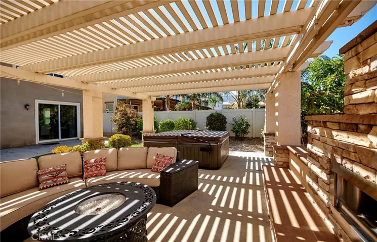 4049 Running Oak Lane, San Bernardino, California 92407