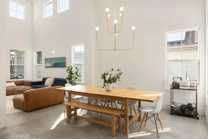 206 Gurrego, San Clemente, California 92672