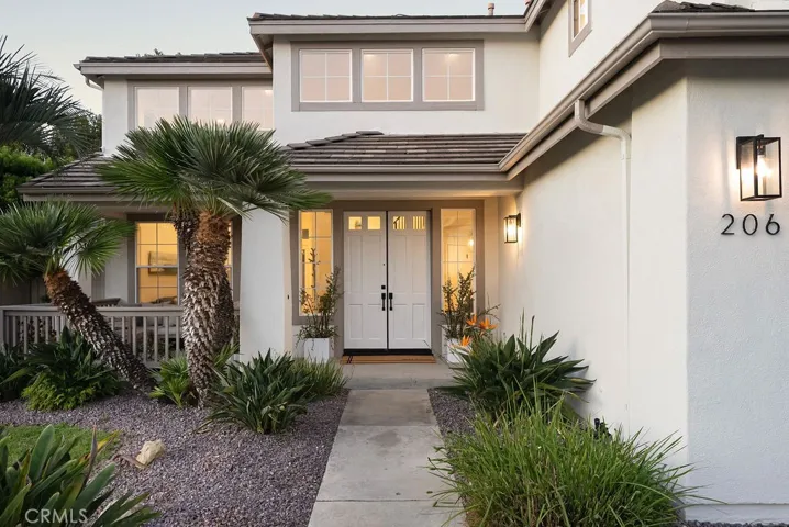 206 Gurrego, San Clemente, California 92672