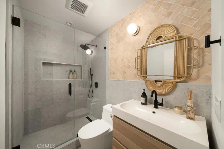 206 Gurrego, San Clemente, California 92672