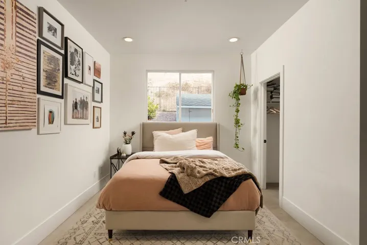 206 Gurrego, San Clemente, California 92672