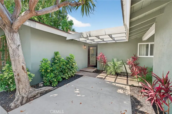 14291 Prospect Avenue, Tustin, California 92780