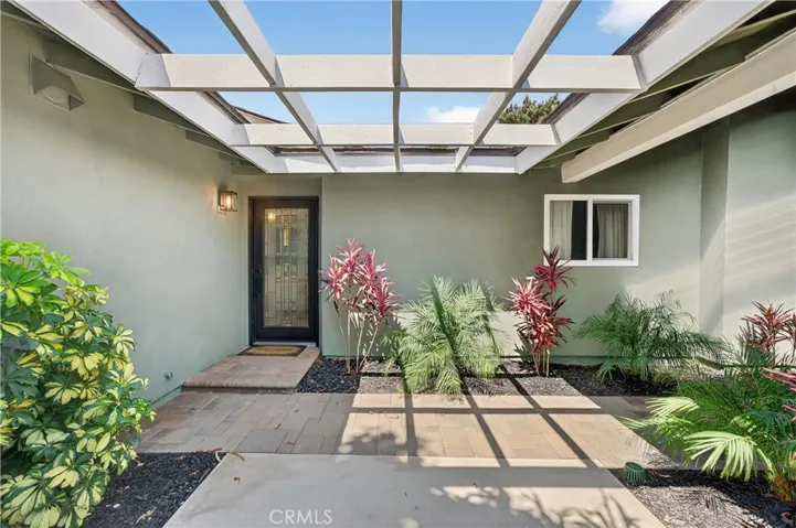 14291 Prospect Avenue, Tustin, California 92780