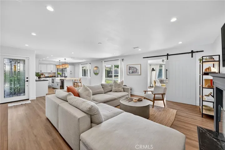 14291 Prospect Avenue, Tustin, California 92780