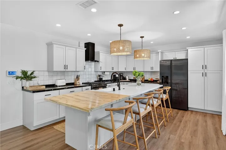 14291 Prospect Avenue, Tustin, California 92780