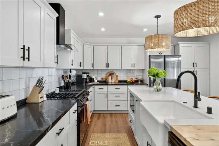 14291 Prospect Avenue, Tustin, California 92780