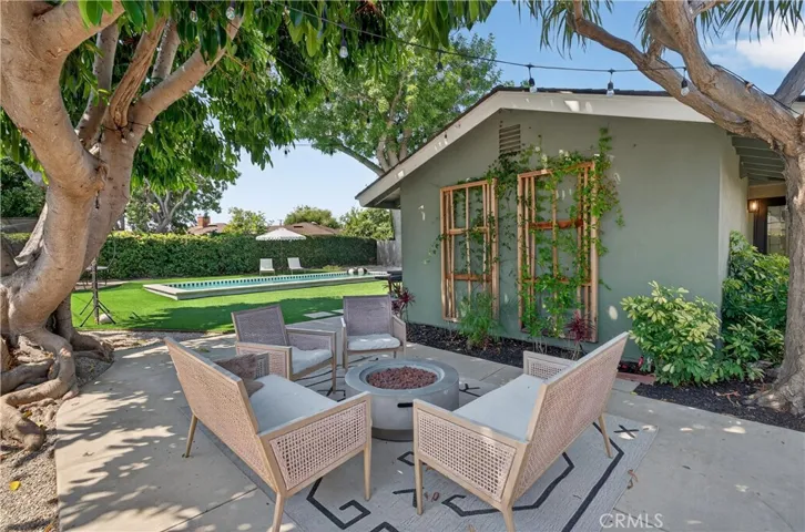 14291 Prospect Avenue, Tustin, California 92780