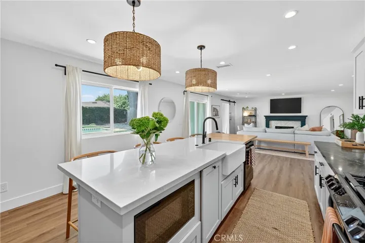 14291 Prospect Avenue, Tustin, California 92780