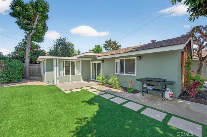 14291 Prospect Avenue, Tustin, California 92780