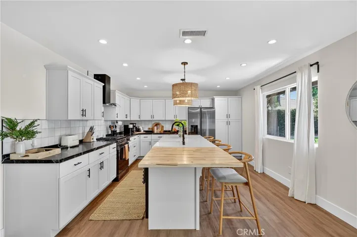 14291 Prospect Avenue, Tustin, California 92780