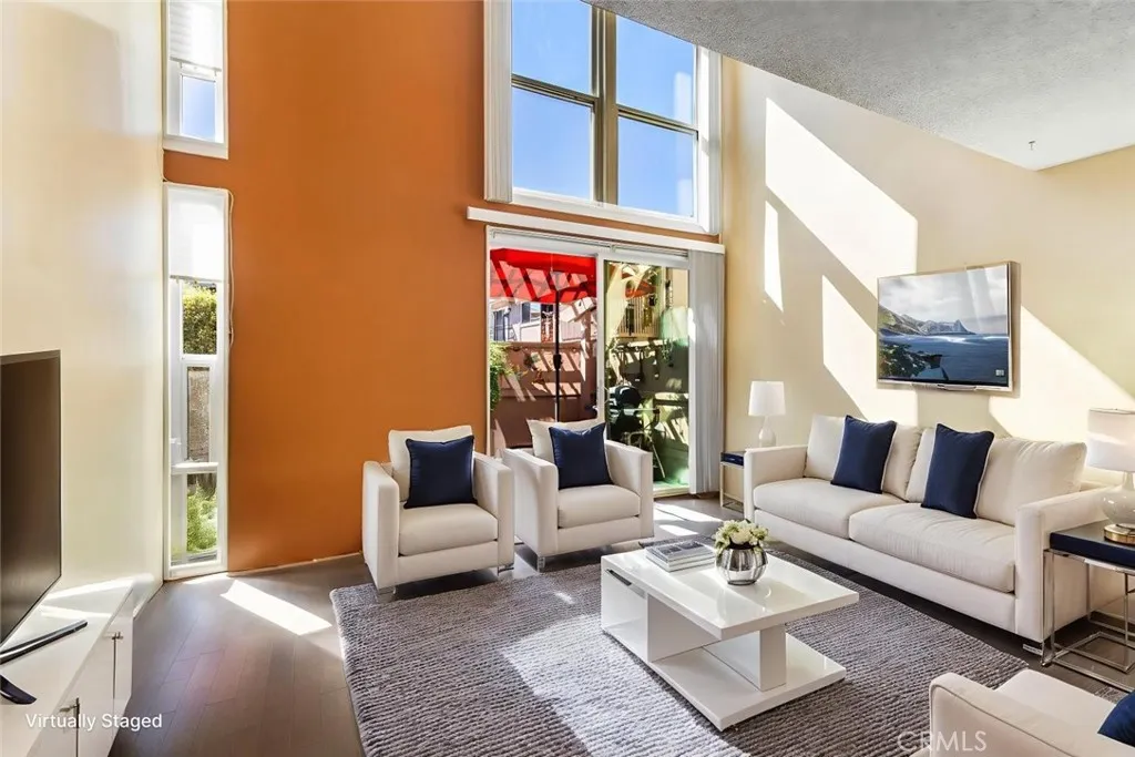 1084 Cabrillo Park  home-pic-8