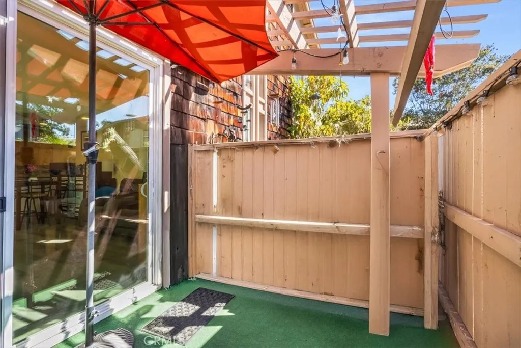 1084 Cabrillo Park  home-pic-9