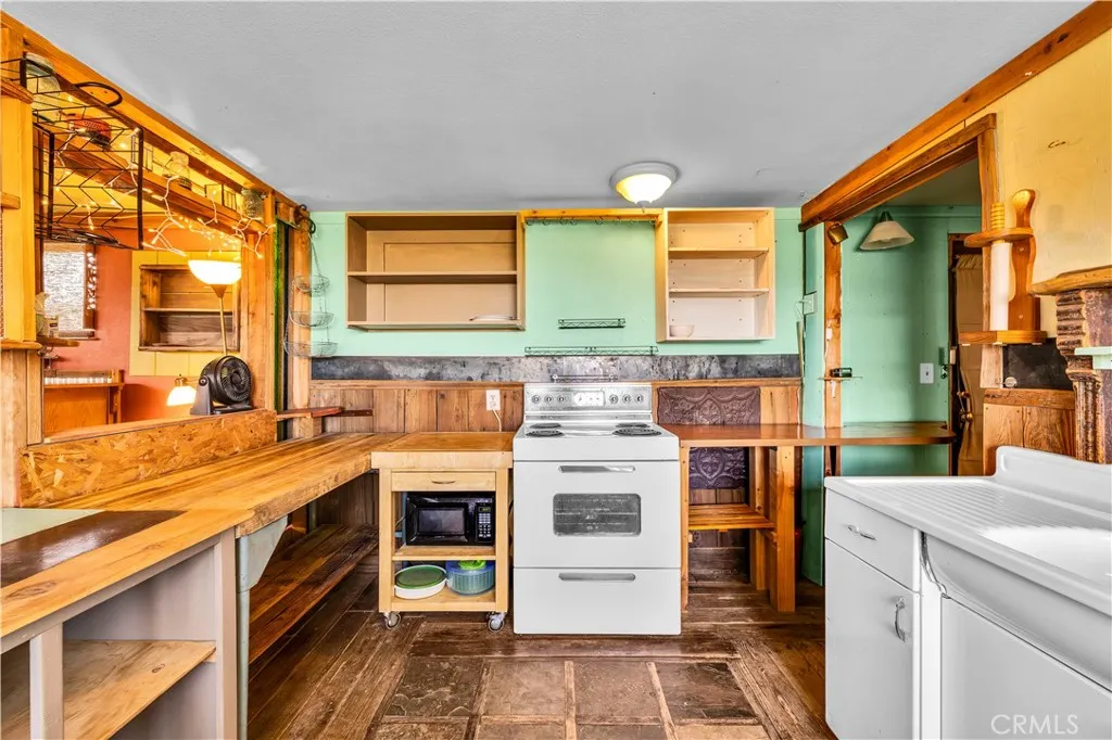 68451 Bellerue Road, 29 Palms, California 92277 home-pic-12