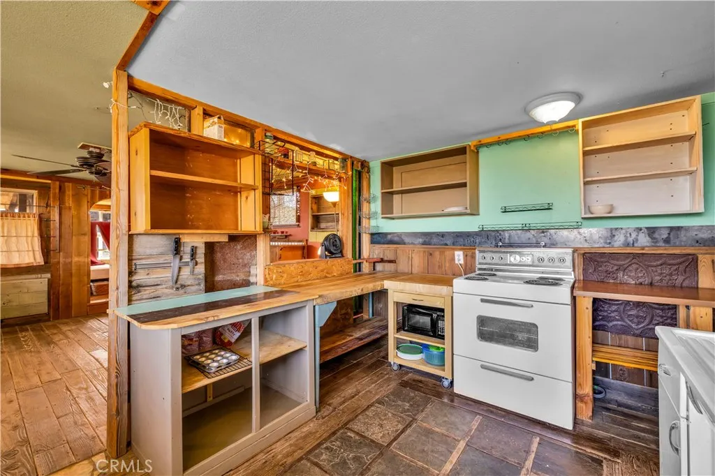 68451 Bellerue Road, 29 Palms, California 92277 home-pic-10