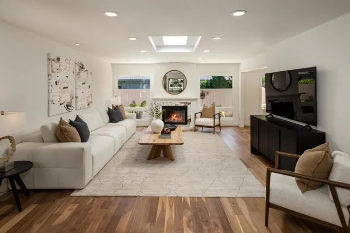 4 Bay Tree Lane, Los Altos, California 94022