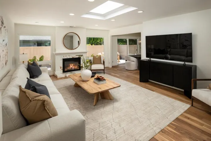 4 Bay Tree Lane, Los Altos, California 94022