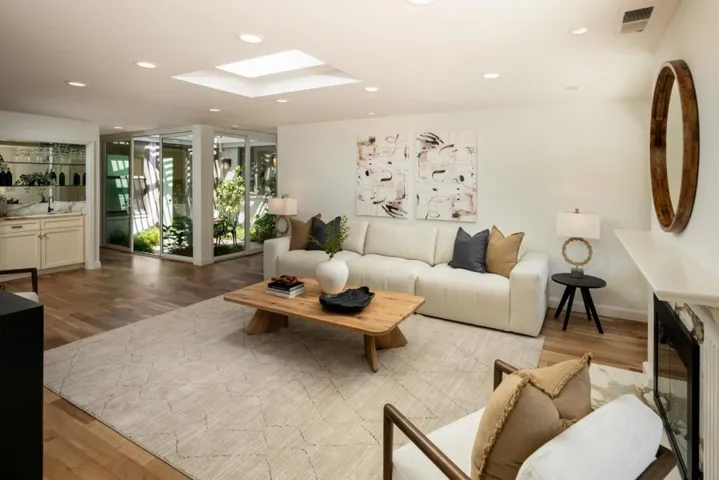 4 Bay Tree Lane, Los Altos, California 94022