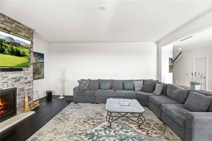 37629 Fiesta Flower Street, Murrieta, California 92563