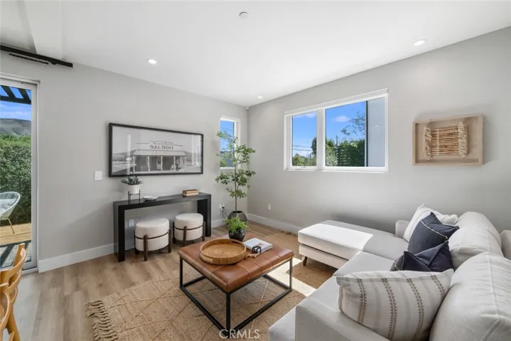 Light and Bright Living Room