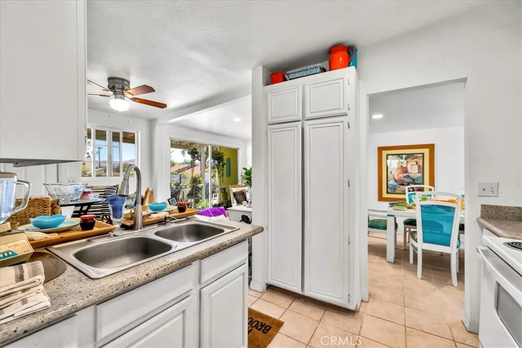 6959 Pawnee Avenue, Yucca Valley, California 92284 home-pic-19