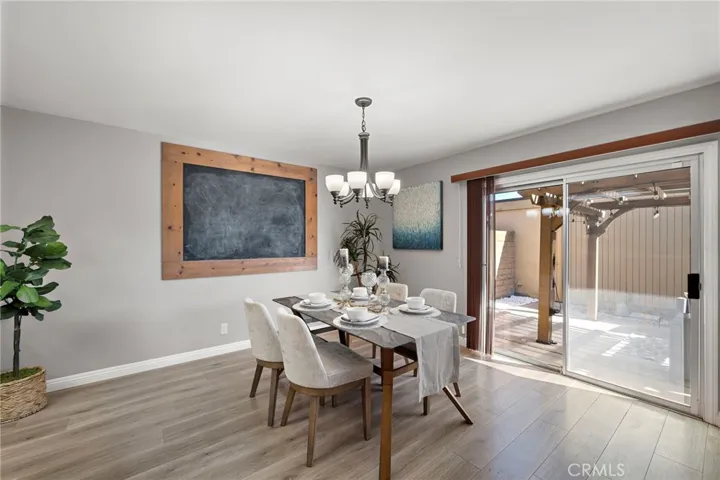 Banquet-Sized Dining Room