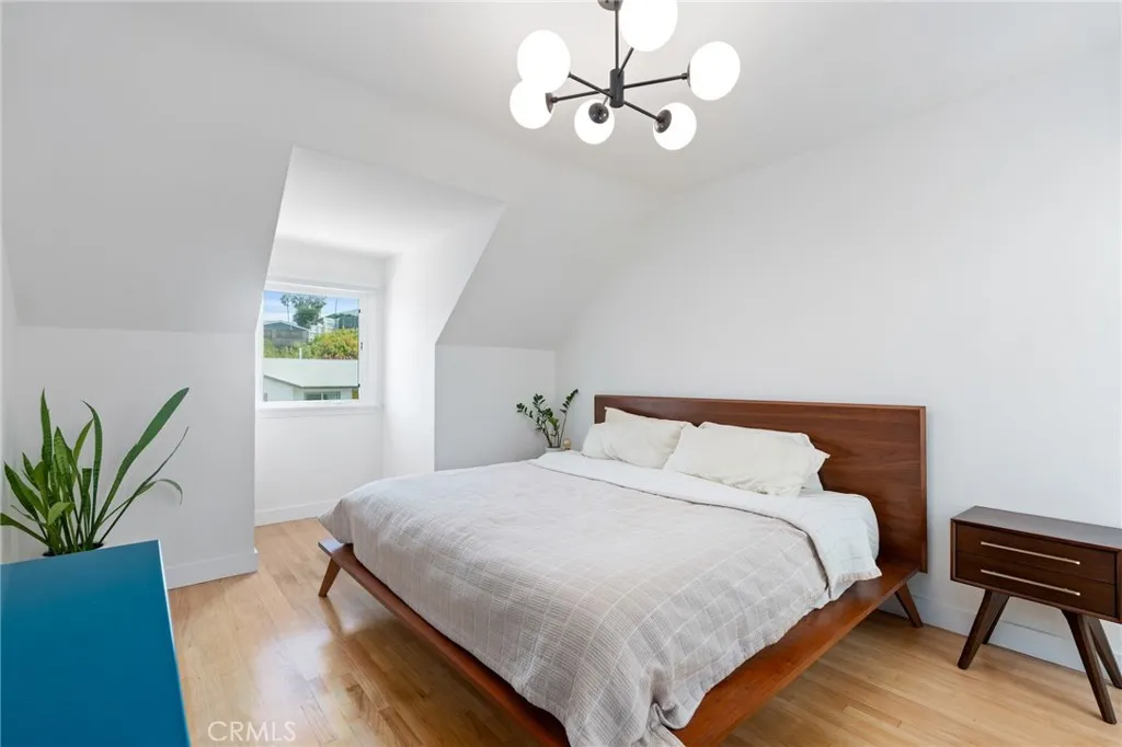 4501 Don Miguel Drive, Los Angeles, California 90008 home-pic-11
