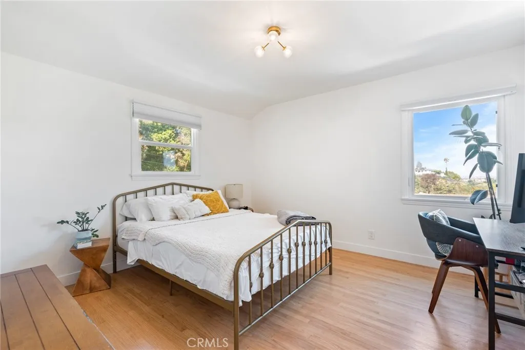 4501 Don Miguel Drive, Los Angeles, California 90008 home-pic-14