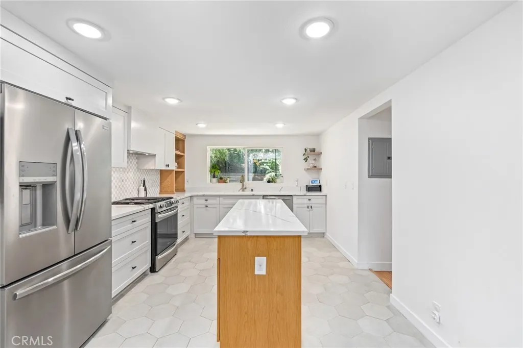 4501 Don Miguel Drive, Los Angeles, California 90008 home-pic-7