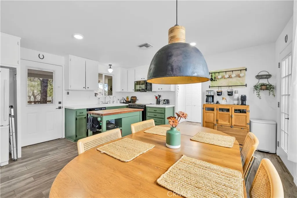 52601 Mecca Road, Morongo Valley, California 92256 home-pic-15