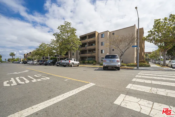 1450 Locust Avenue 306, Long Beach, California 90813