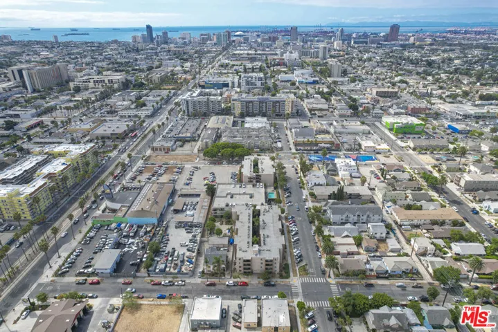 1450 Locust Avenue 306, Long Beach, California 90813