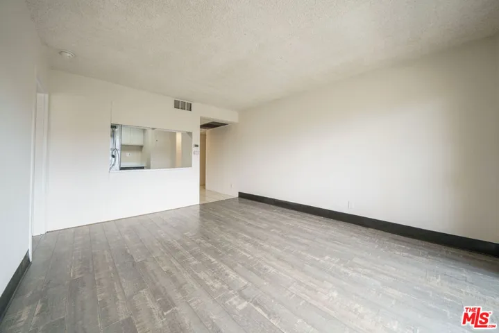1450 Locust Avenue 306, Long Beach, California 90813