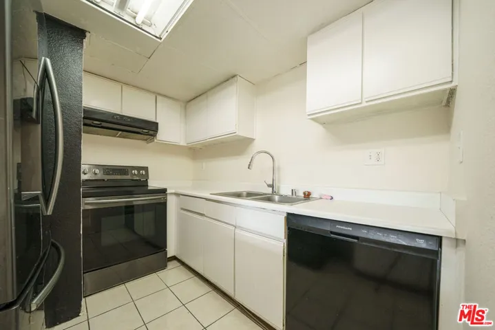 1450 Locust Avenue 306, Long Beach, California 90813