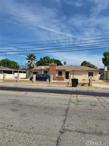 17946 Merrill Ave, Fontana, California 92335, 5 Bedrooms Bedrooms, ,2 BathroomsBathrooms,Residential Lease,For Rent,Merrill Ave,WS25215500