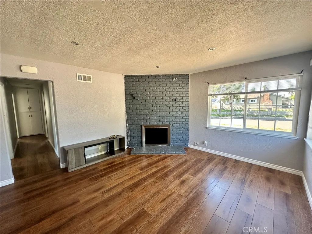 2495 Etiwanda Ave, San Bernardino, California 92410 home-pic-2